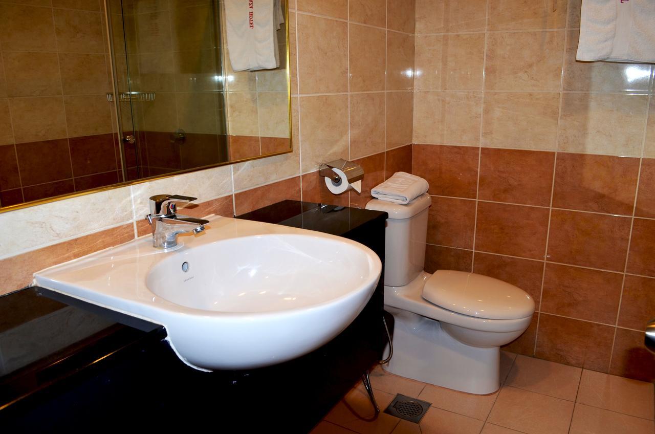 Lintas Plaza Hotel Kota Kinabalu Esterno foto