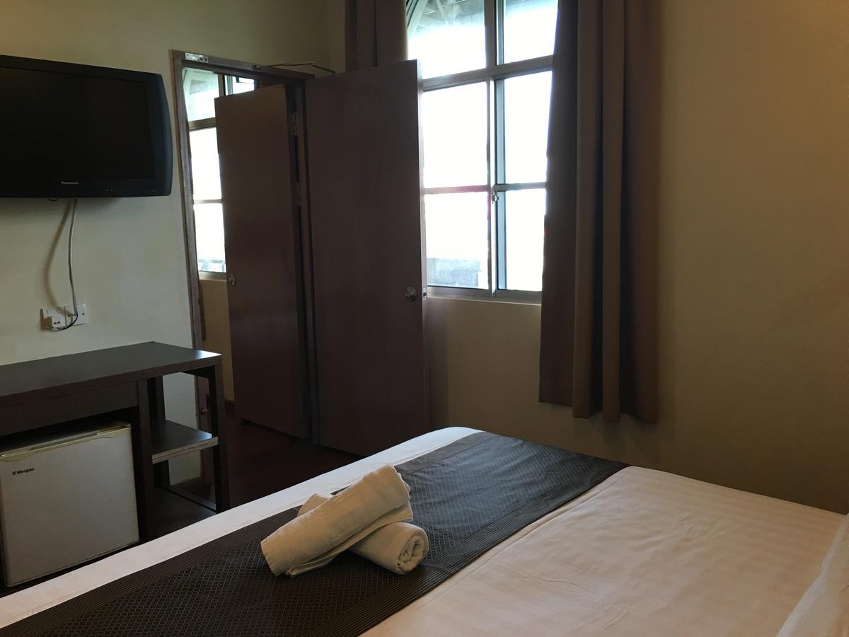 Lintas Plaza Hotel Kota Kinabalu Esterno foto